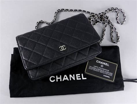 Как проверить сумки Chanel по серийному номеру: как 